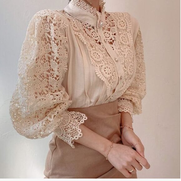 VICTORIAN BEAUTY Crochet Lace Mock Neck Pearl Button Down Blouse NEW - Picture 11 of 11
